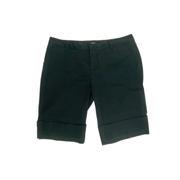 Gap Cuffed Bermuda Women's size 14 Black Chino Shorts - Picture 1 of 4